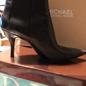 Ladies Michael Kors Black Leather Booties in Size 8